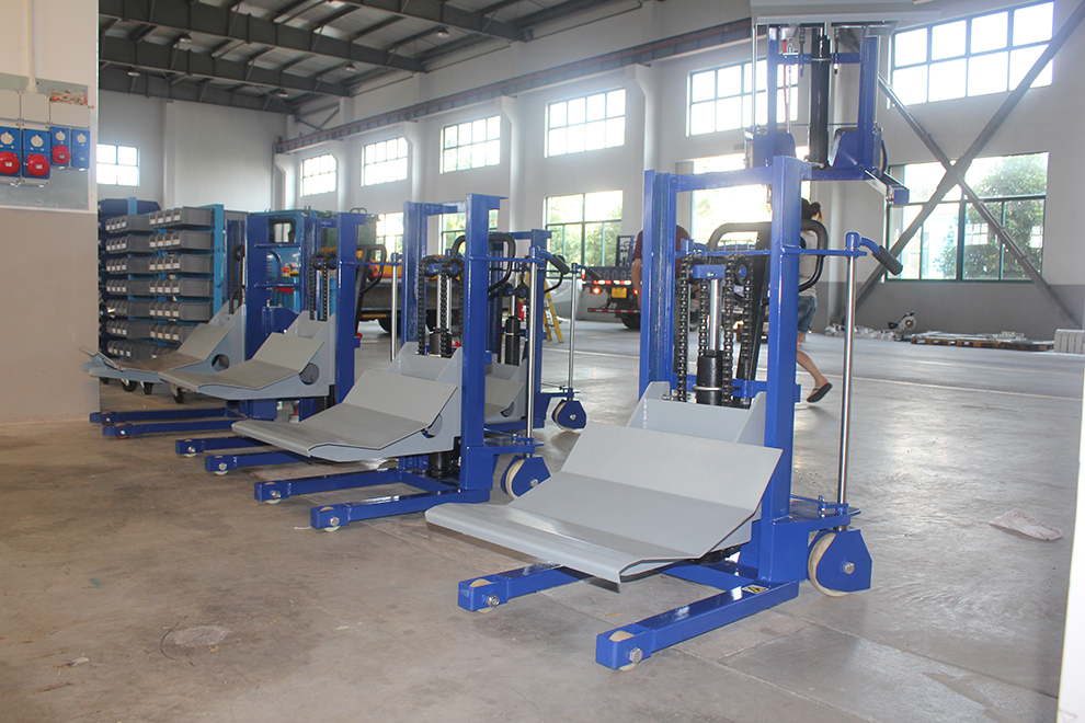 CTY1000 Manual roll lifter